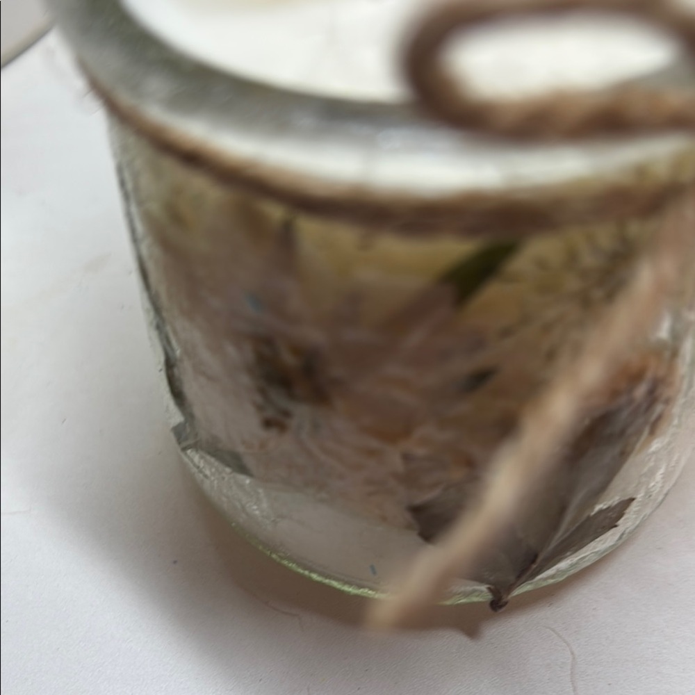 Rustic Glass Jar Candles with Floral Design - Picture 6 of 6